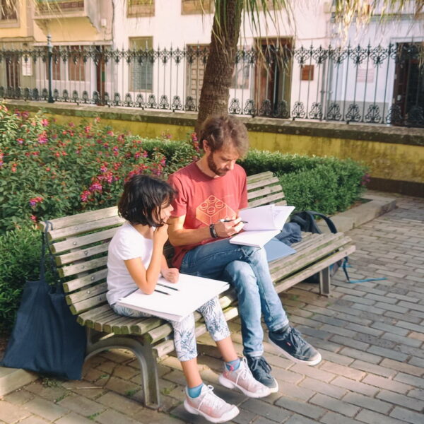 Pequeños artistas en plein air - Clases de dibujo y pintura